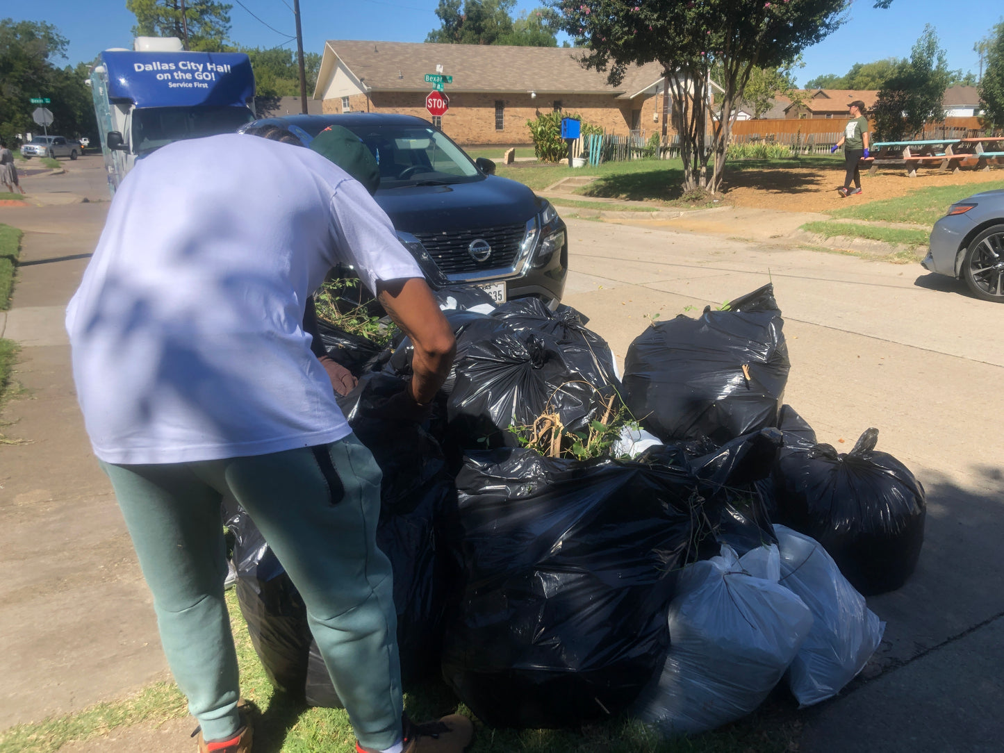 2024.09.28 Neighborhood Clean up Day